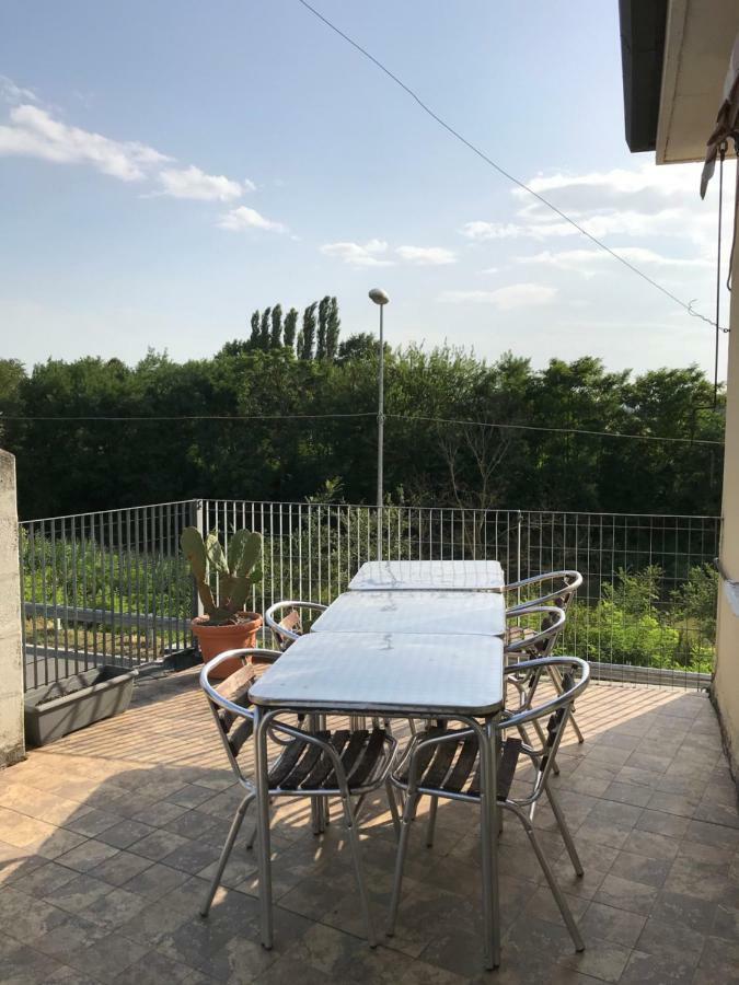مولينيلا Locanda Al Cavaliere المظهر الخارجي الصورة
